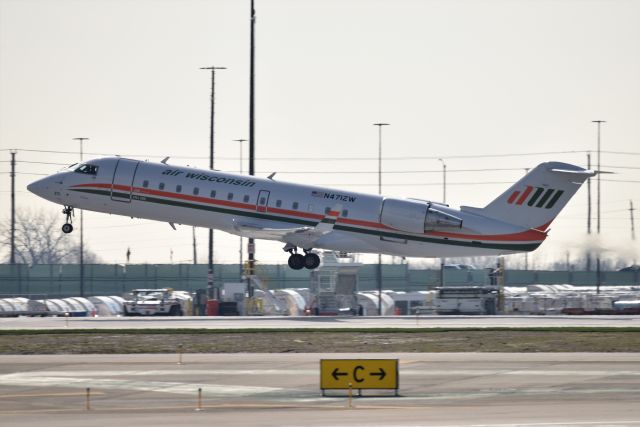 Canadair Regional Jet CRJ-200 (N471ZW) - Departing 5-R 03-28-23