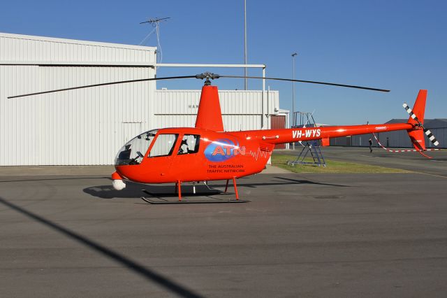 Robinson R-44 (VH-WYS)