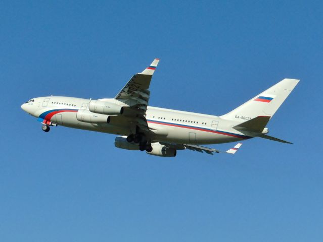 Ilyushin Il-96 (RA-96021)