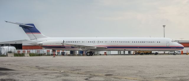 McDonnell Douglas MD-81 (N682RW) - Olympia Aviation LLC. Bringing the Detroit Tigers Baseball team to Toronto