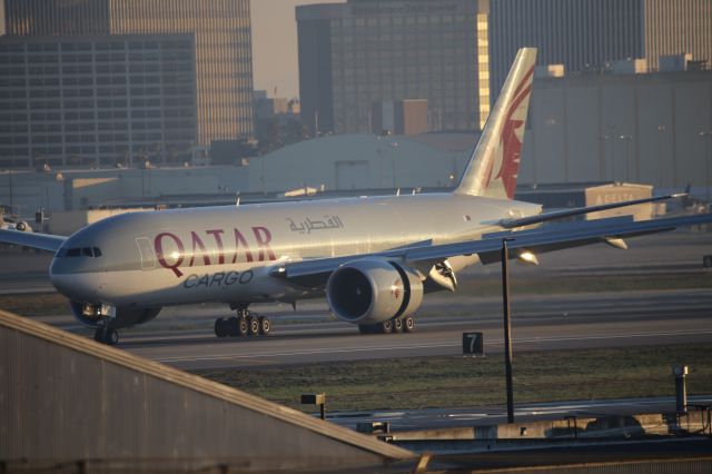 Boeing 777-200 (A7-BFN)