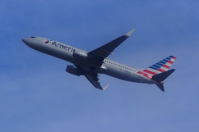 Boeing 737-700 (N983AN)