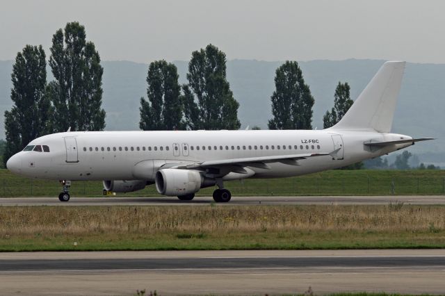 Airbus A320 (LZ-FBC)