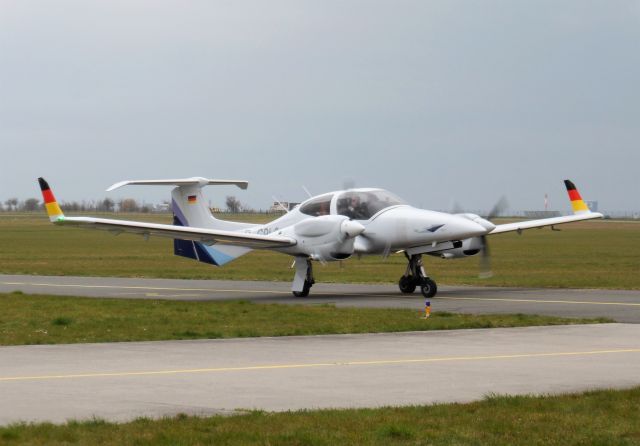 Diamond Twin Star (D-GRLG)