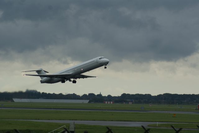 — — - Aalsmeerbaan