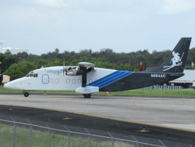 Short SD3-60 (N564AC)