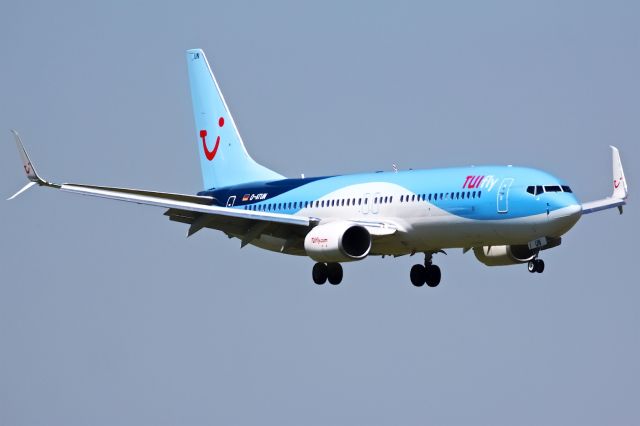 Boeing 737-700 (D-ATUN)