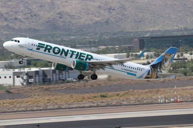 Airbus A321 (N715FR)