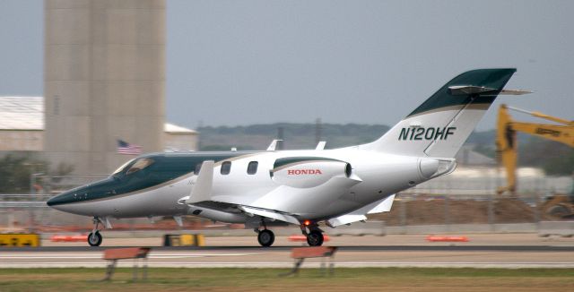 Honda HondaJet (N120HF)