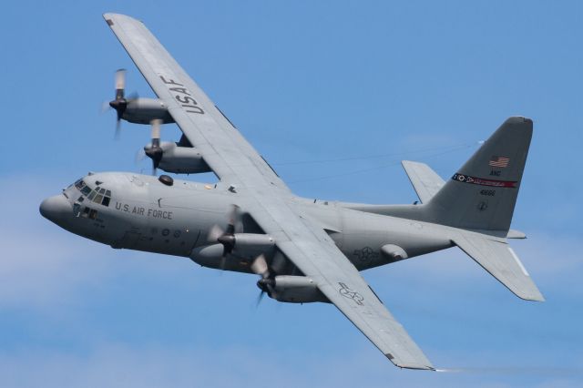 Lockheed C-130 Hercules (74-1666) - Ohio Air National Guard C-130 performing a demonstration flight at the 2019 Cleveland National Air Show