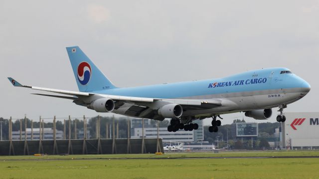 Boeing 747-400 —