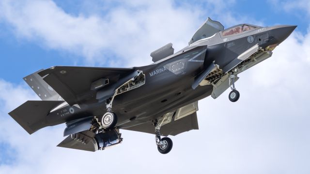 Lockheed F-35C (APJ7459) - STOVL MODE ON 