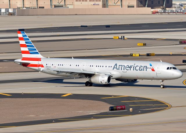 Airbus A321 (N913US)