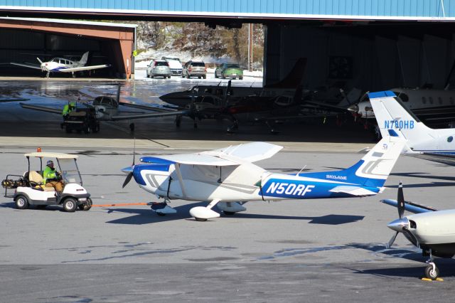 Cessna Skylane (N50RF)