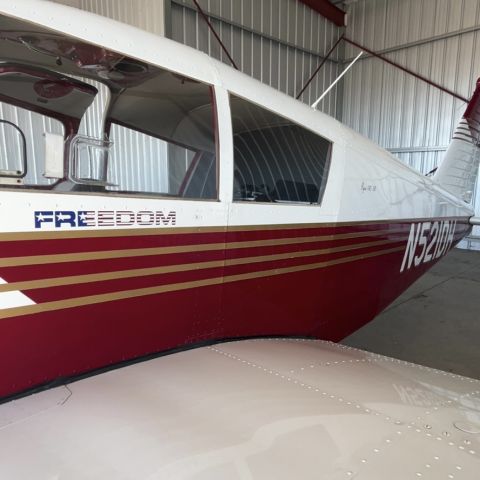 Piper Cherokee (N521DH)