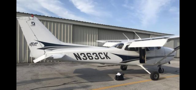 Cessna Skyhawk (N363CK)