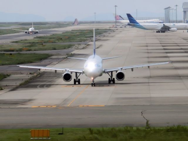 Airbus A321 (HL7711)
