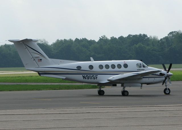 Beechcraft Super King Air 200 (N911SF) - At the Shreveport Downtown airport.