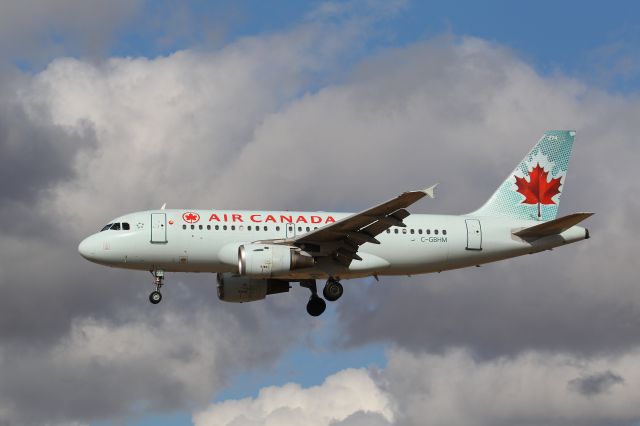 Airbus A319 (C-GBHM)