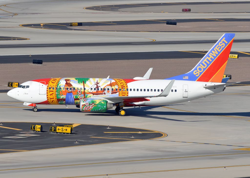 Boeing 737-700 (N945WN)