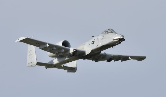 Fairchild-Republic Thunderbolt 2 (78-0639) - Flying at Airventure 2017