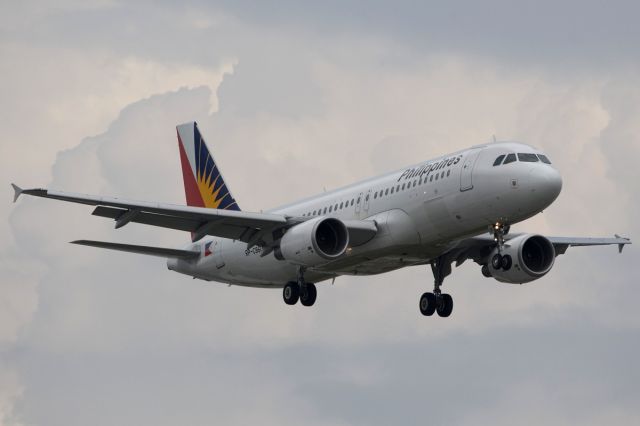 Airbus A320 (RP-C8606)