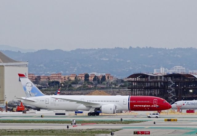 Boeing 787-9 Dreamliner (G-CKOF)