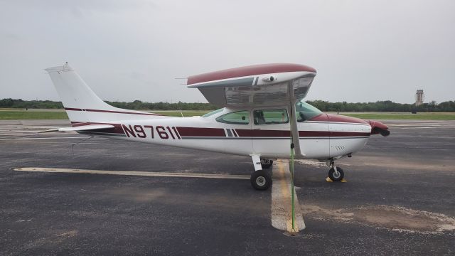 Cessna Skylane (N98611)