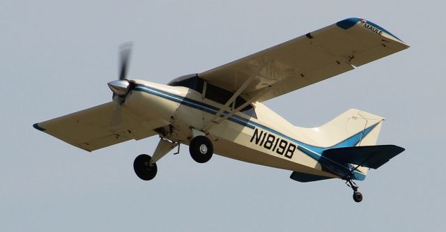 Beechcraft Baron (58) (N18198) - Departing rwy 27...