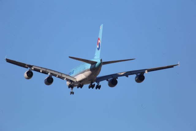 Airbus A380-800 (HL7614)