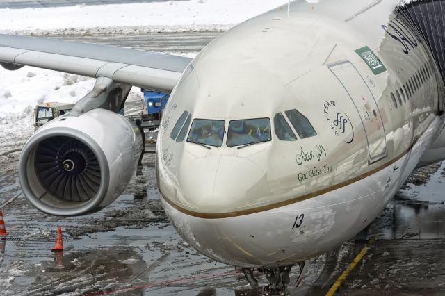 Airbus A330-300 (HZ-AQ13) - 9th Jan., 2017