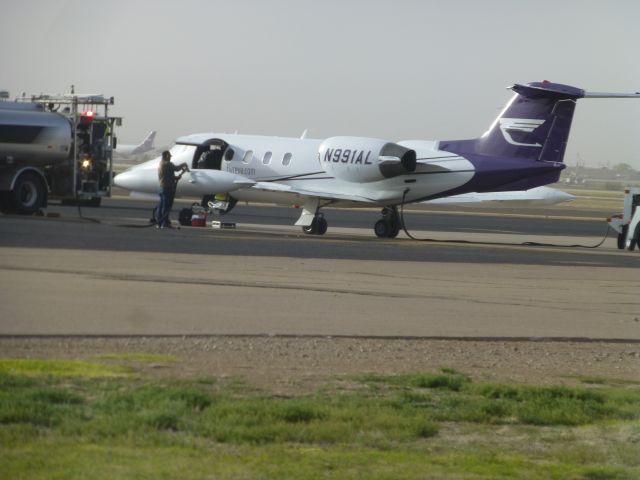 Learjet 35 (N991AL)