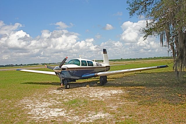 Mooney M-20 (N4114H)