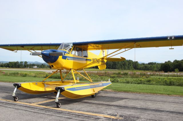 N117HW — - N117HW 2000 AVIAT AIRCRAFT INC A-1B KYLE M GLENMONT, NEW YORKbr /KDDH William H. Morse State Airport (Bennington, VT)br /Photo taken by Christopher Wright 