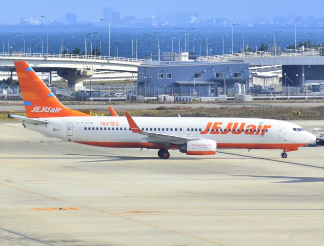 Boeing 737-800 (HL8050)