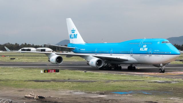 Boeing 747-400 (PH-BFI)