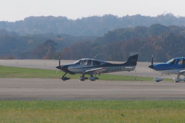 Cirrus SR-22 (N722SR)