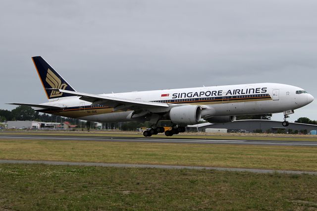 Boeing 777-200 (9V-SVE) - SQ297 from SINbr /on 25 Dec 2016