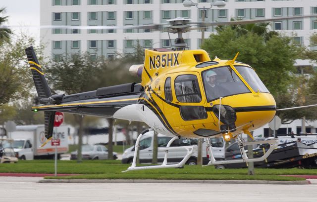 N35HX —