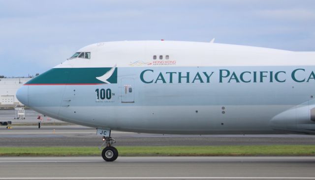 BOEING 747-8 (B-LJC)