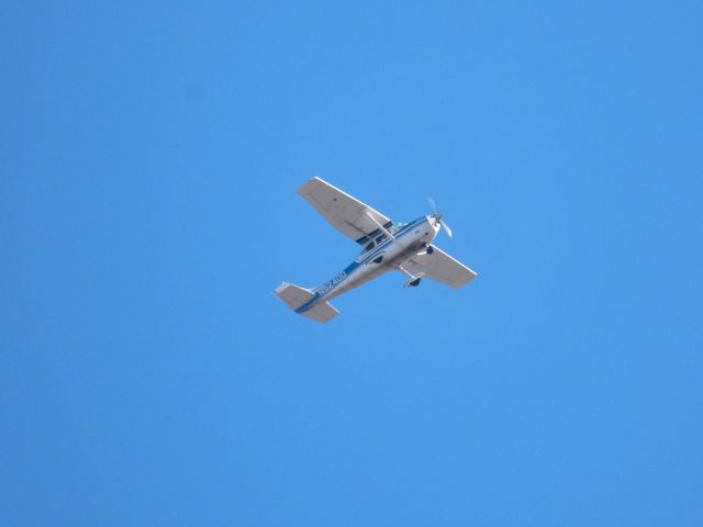 Cessna Skylane (N52400) - 4C8-MKObr /12/09/21