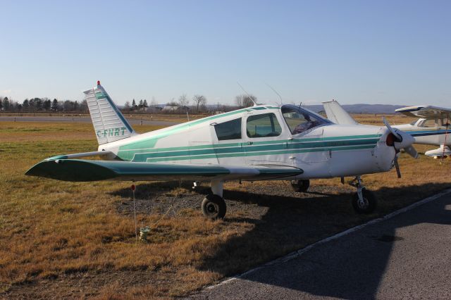 EXTRA EA-300 (C-FNRT) - Piper PA-28 Aéroport de Joliette QC. CSG3 13-11-2016