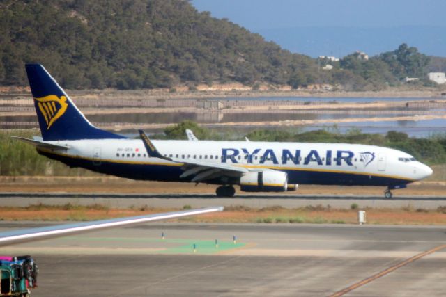 Boeing 737-800 (9H-QER) - Landing on rwy 06 on 2-Aug-24 operating flight FR3811 from LIPE.