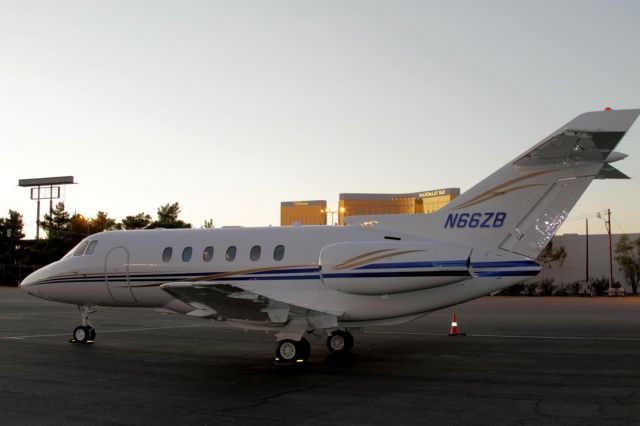 Hawker 800 (N66ZB)