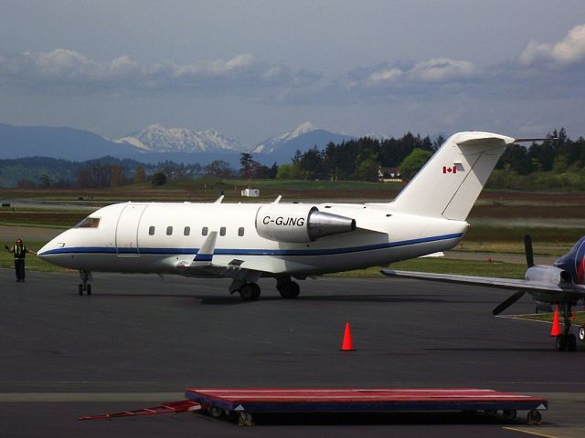 Canadair Challenger (C-GJNG)