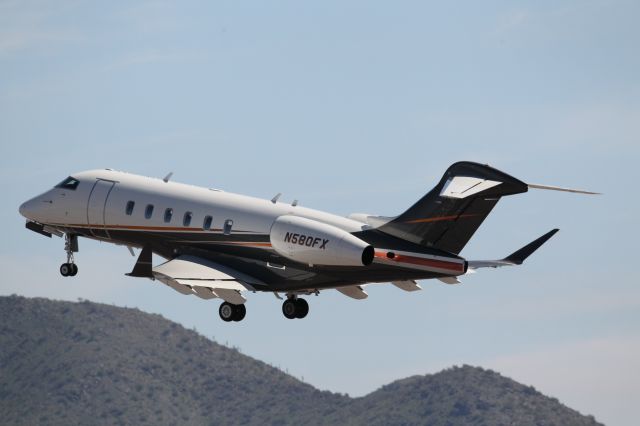 Bombardier Challenger 300 (N580FX)