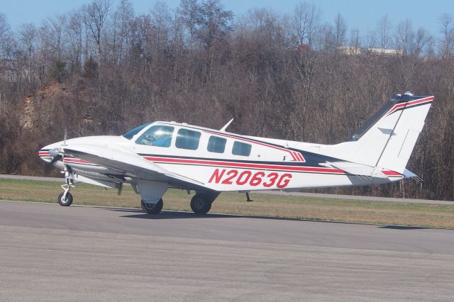 Beechcraft Baron (58) (N2083G)