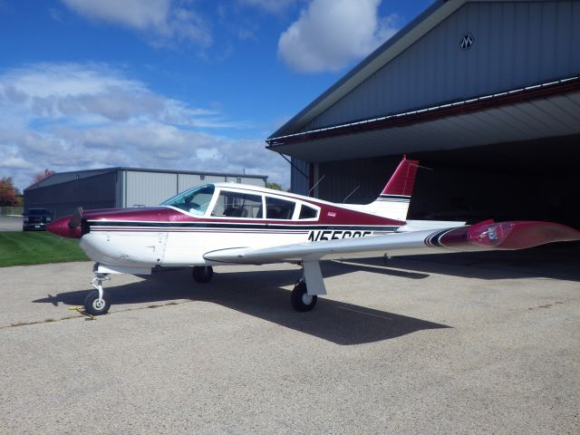 Piper Cherokee (N55695)