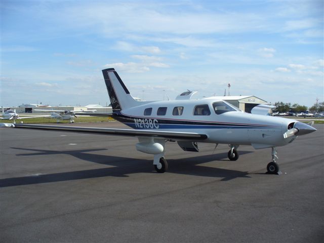 Piper Malibu Mirage (N2138C)