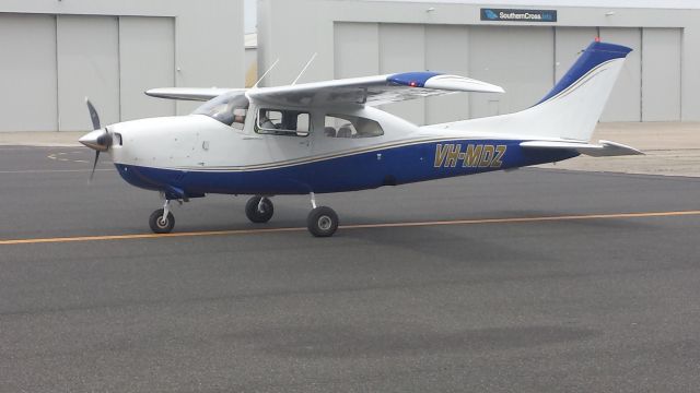 Cessna Centurion (VH-MDZ)